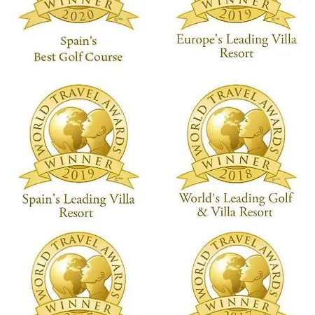 Martin Stone- Colinas Golf Country Villa *